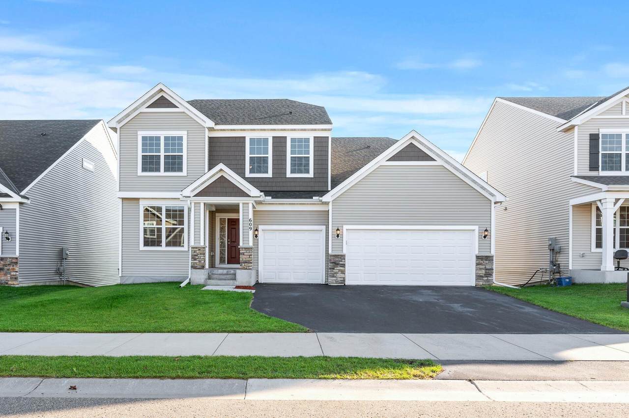 609 Searles Street - Photo 1