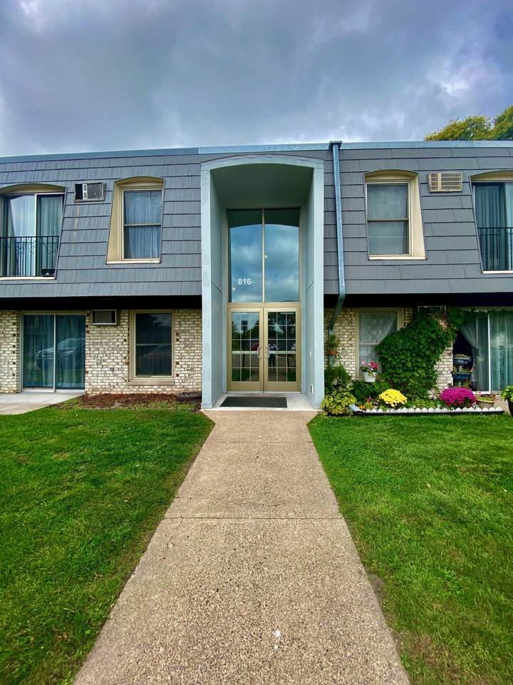 815 11th Avenue - Photo 1