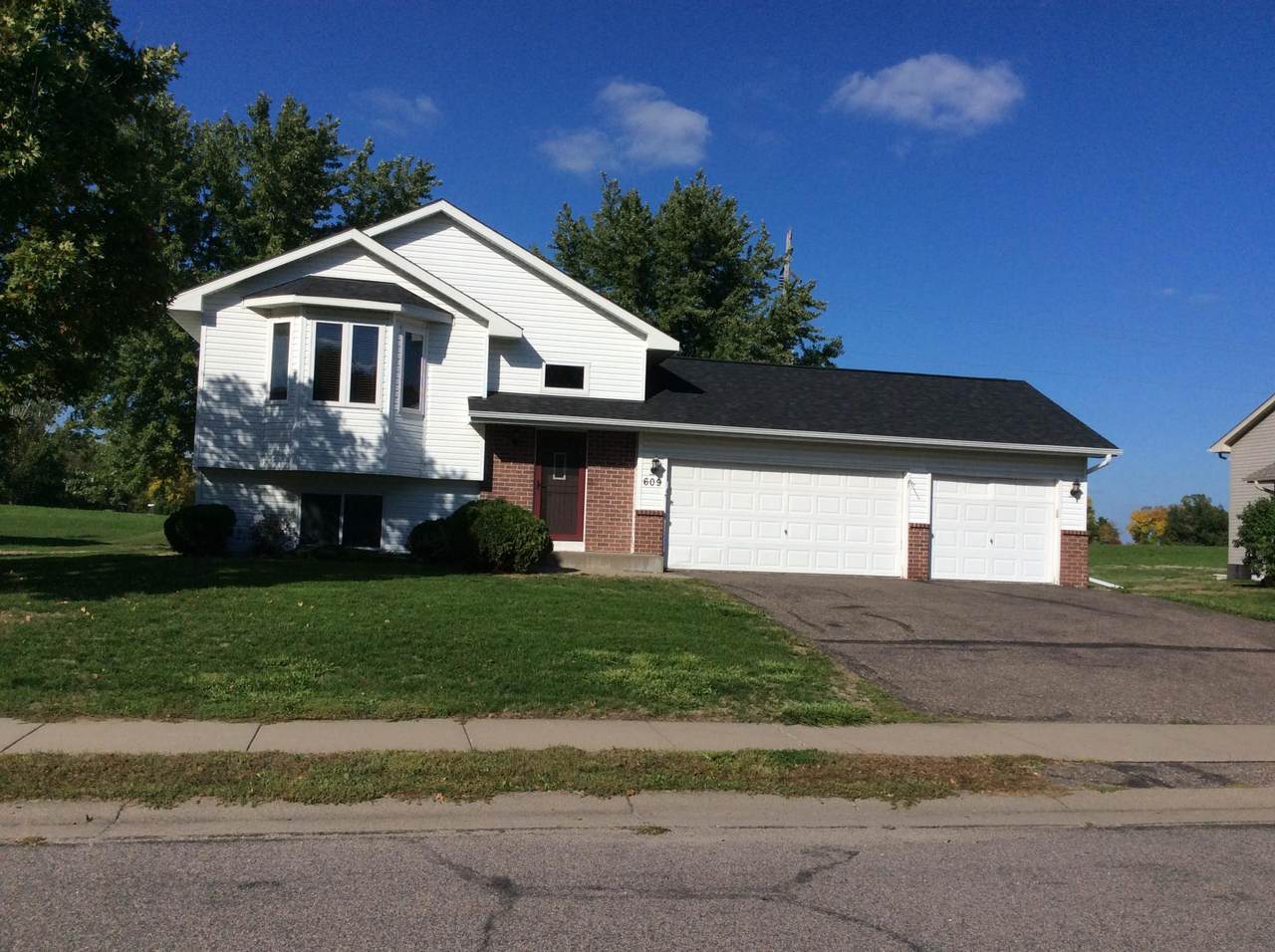 609 Vendell Street - Photo 1