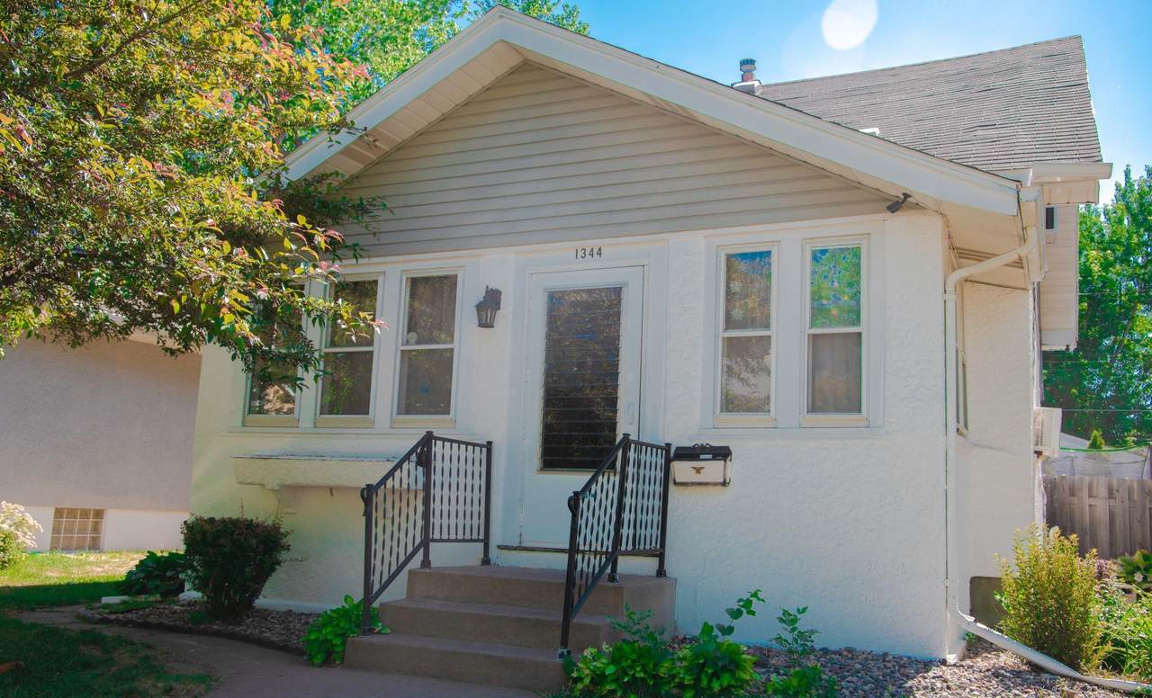 1344 Searle Street - Photo 1