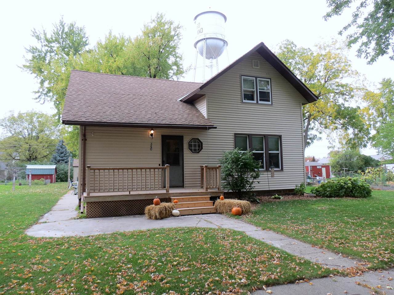 340 6th Street - Photo 1