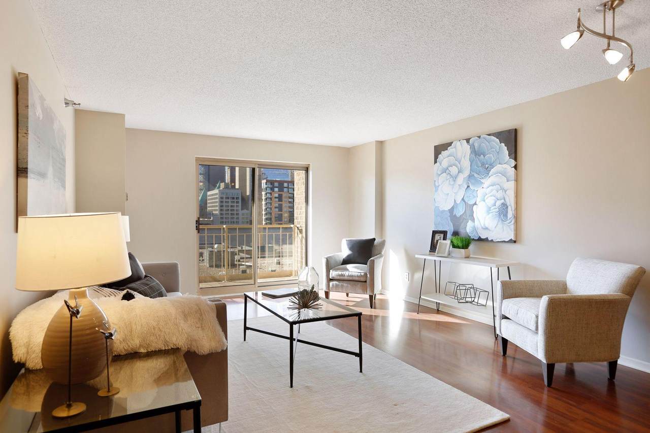 401 1st Street - Photo 1