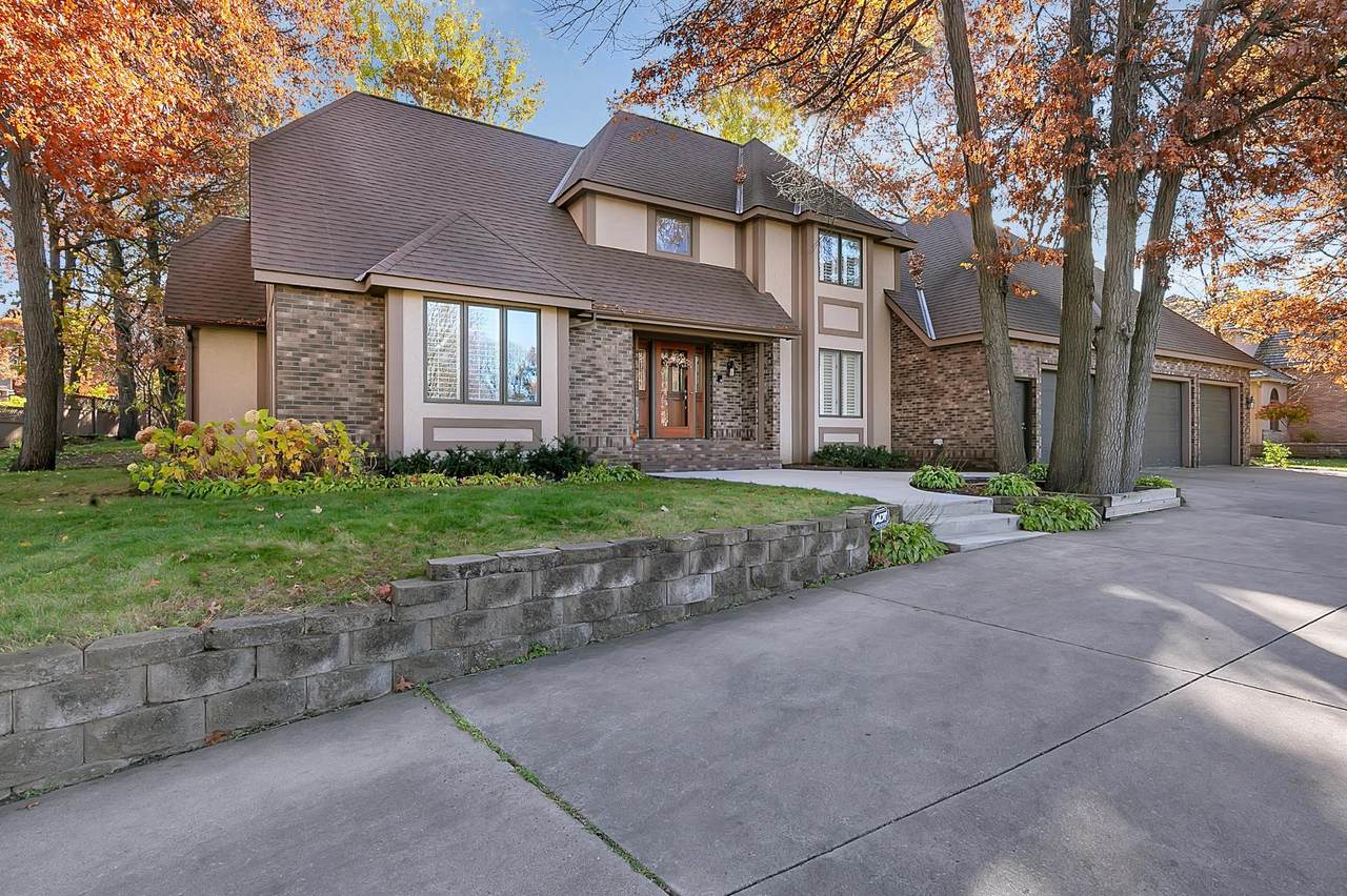 1006 10th Ave. N - Photo 1