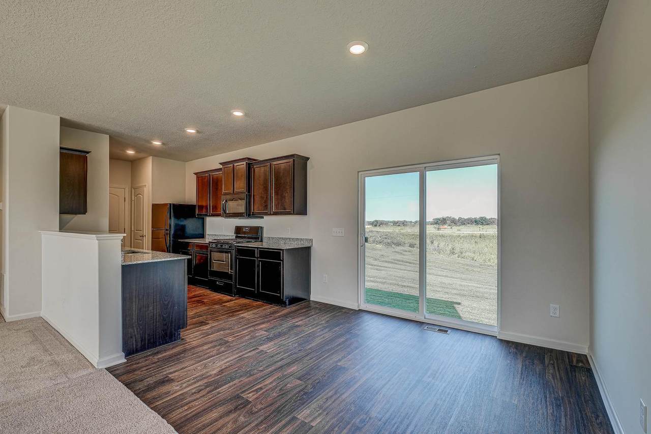 909 Bluff Heights Drive - Photo 1