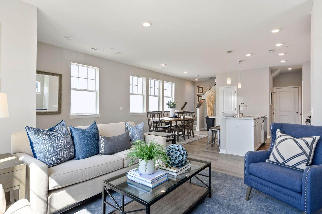 3060 Rum River Way - Photo 1