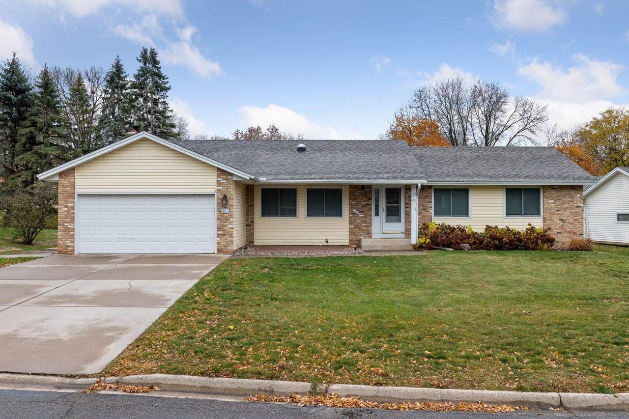 8011 107th Street - Photo 1