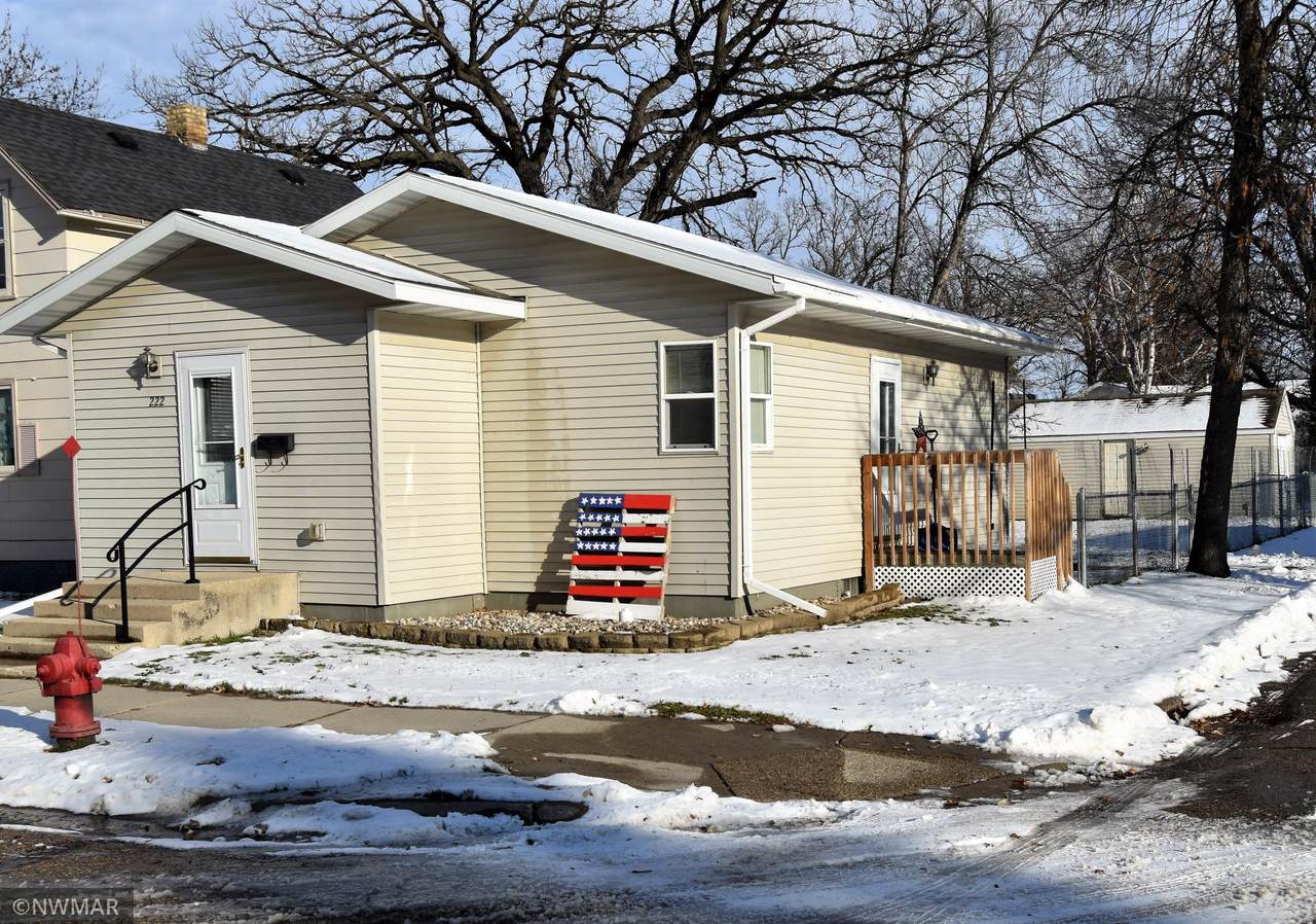 222 Saint Paul Avenue - Photo 1