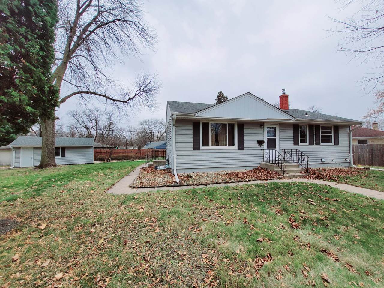 2090 Orange Avenue - Photo 1