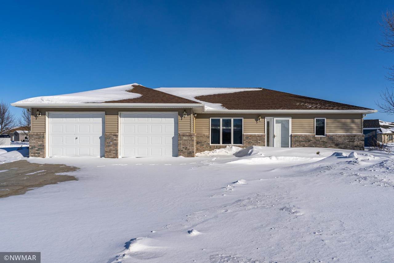 1210 Walsh Street - Photo 1