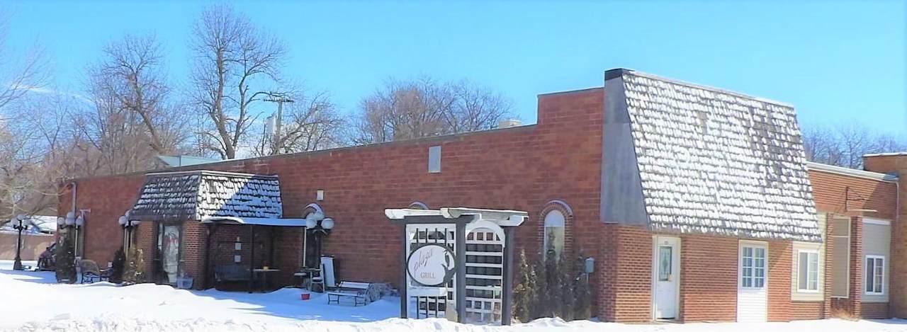 225 10th Street - Photo 1
