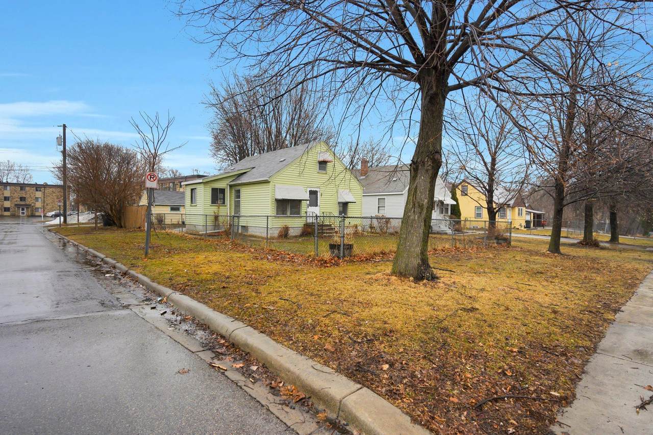 87 Wheelock Parkway - Photo 1