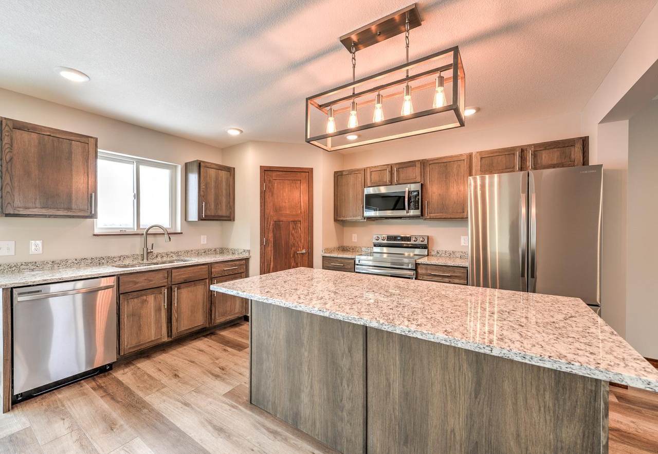 417 Sierra Place - Photo 1