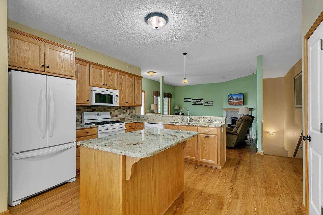 931 45th Avenue - Photo 1