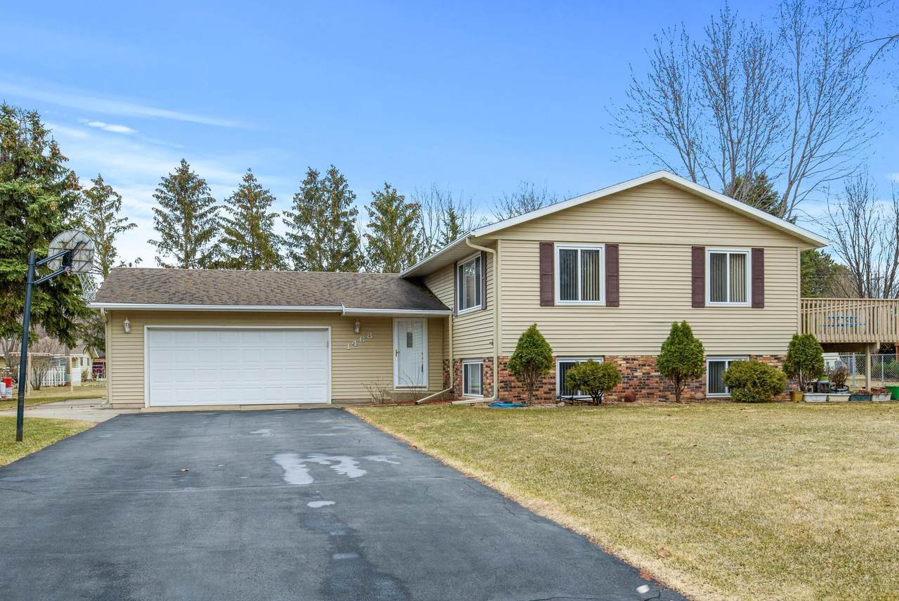 1468 Cottonwood Road - Photo 1