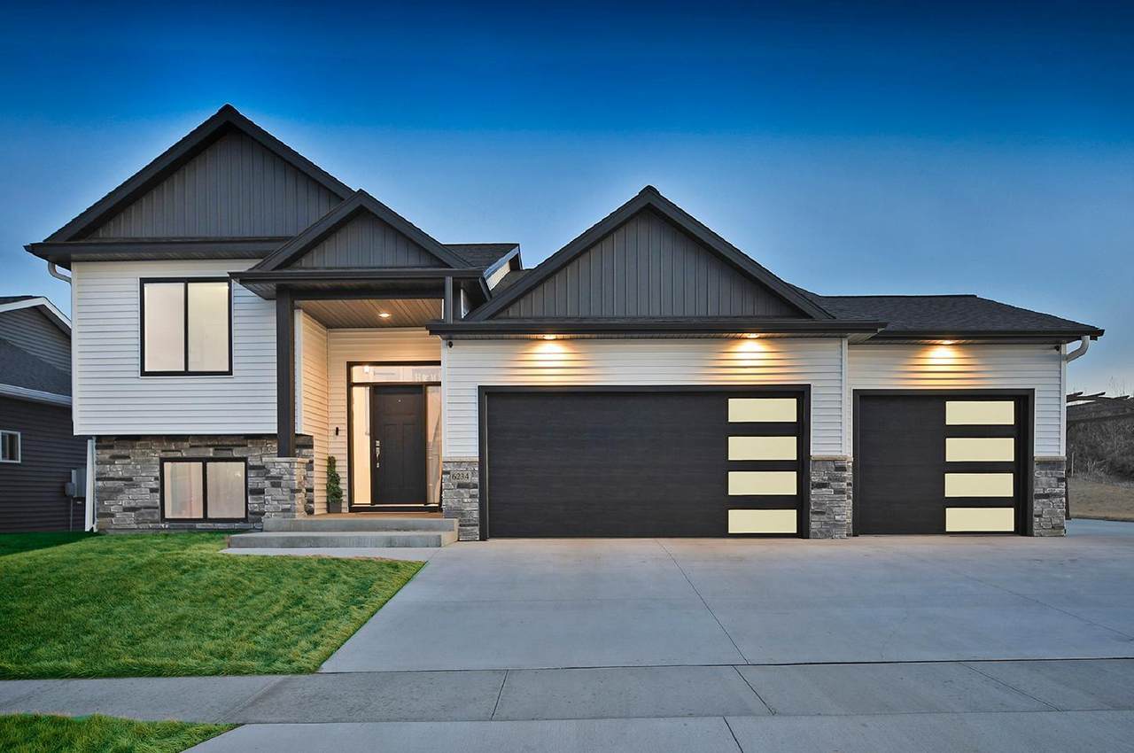 6234 Sandstone Street - Photo 1