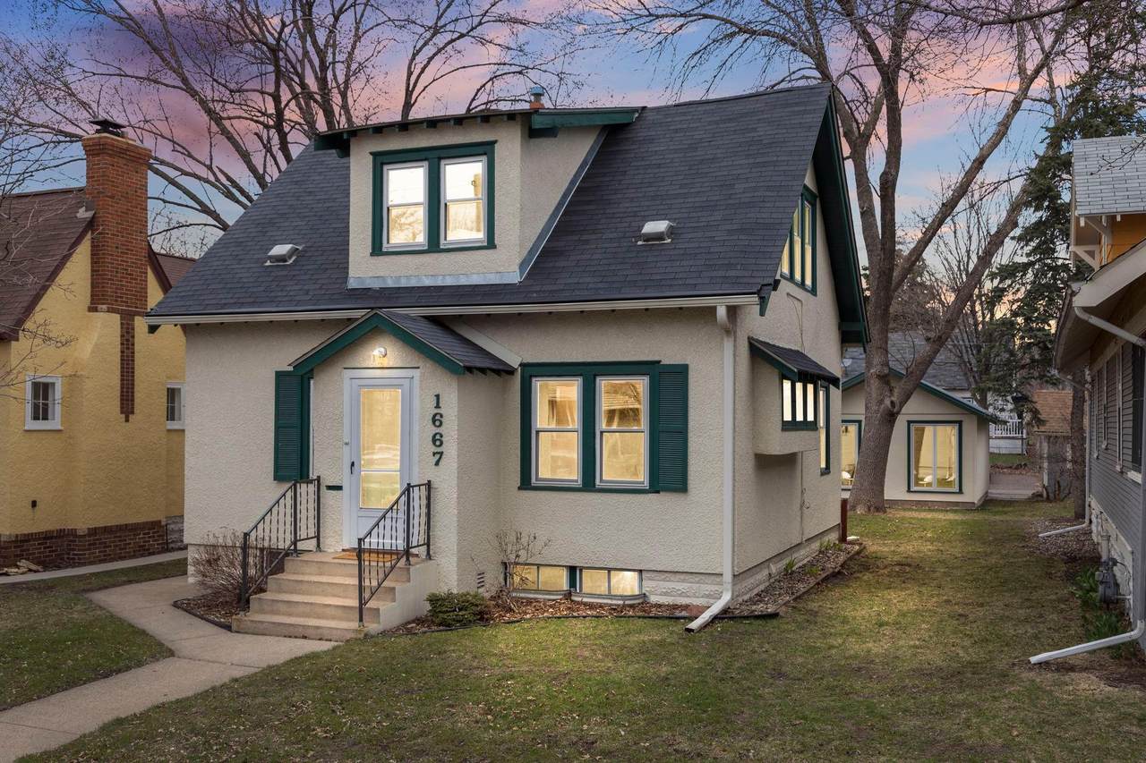 1667 Charles Avenue - Photo 1