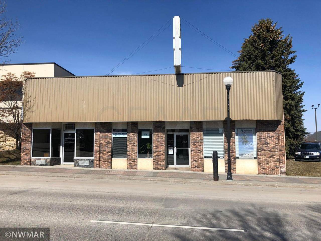 211/213 Broadway - Photo 1