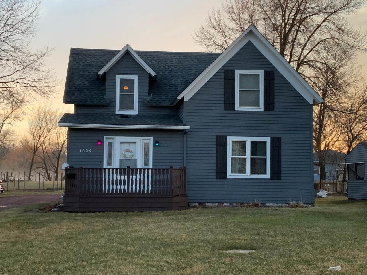 1029 River Road - Photo 1