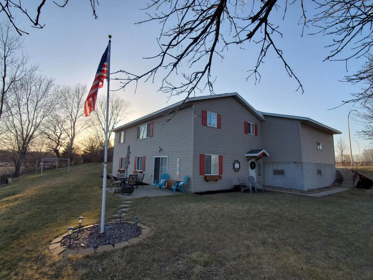 7832 Hunters Bay Road - Photo 1