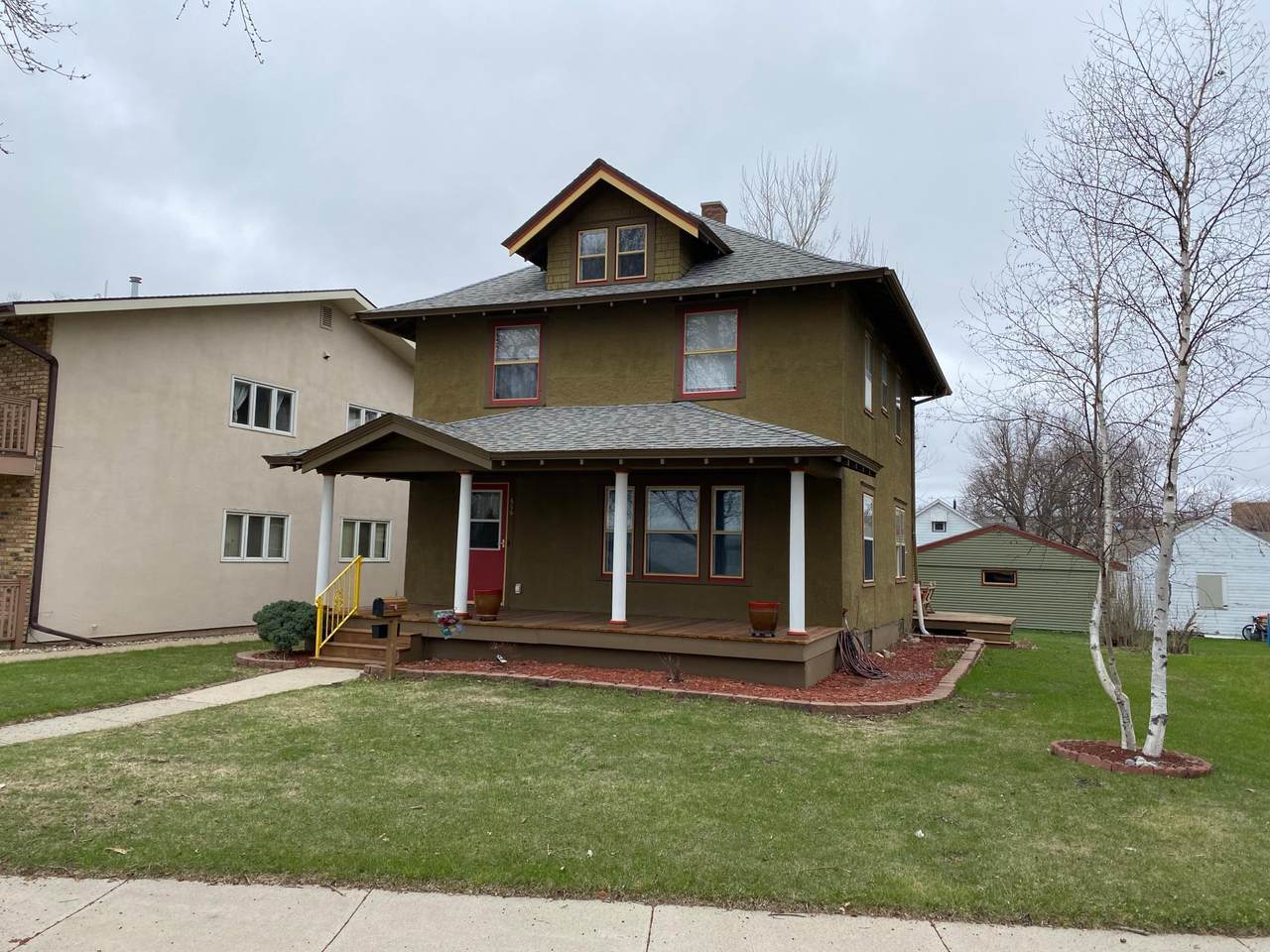 606 Lake Street - Photo 1