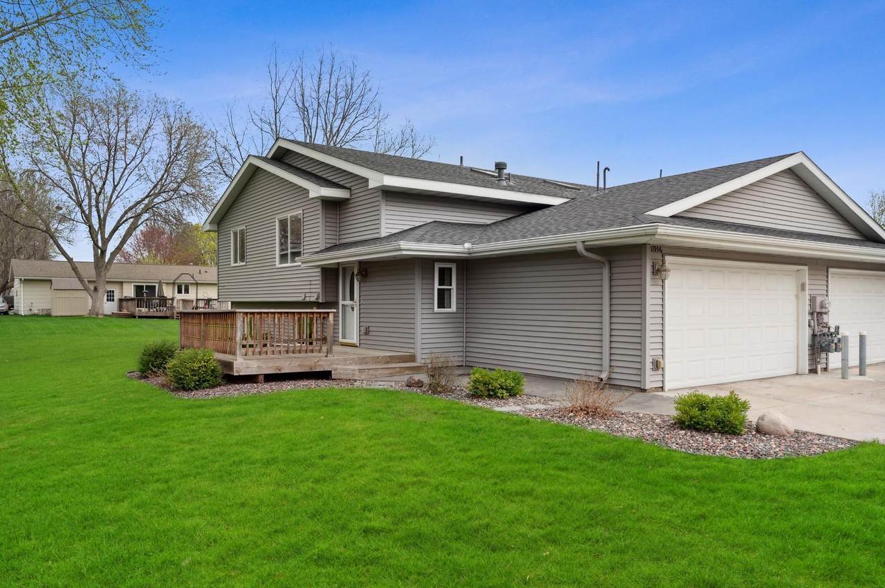 11936 91st Avenue - Photo 1
