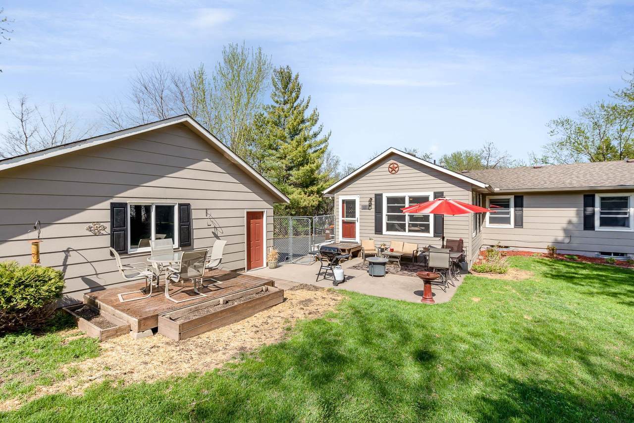 5624 Ozark Avenue - Photo 1