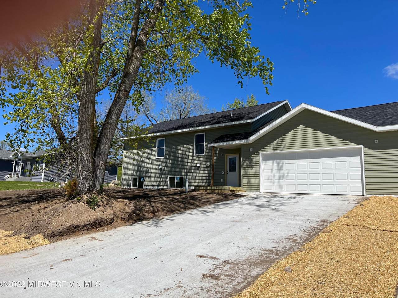 1471 Hurron Drive - Photo 1