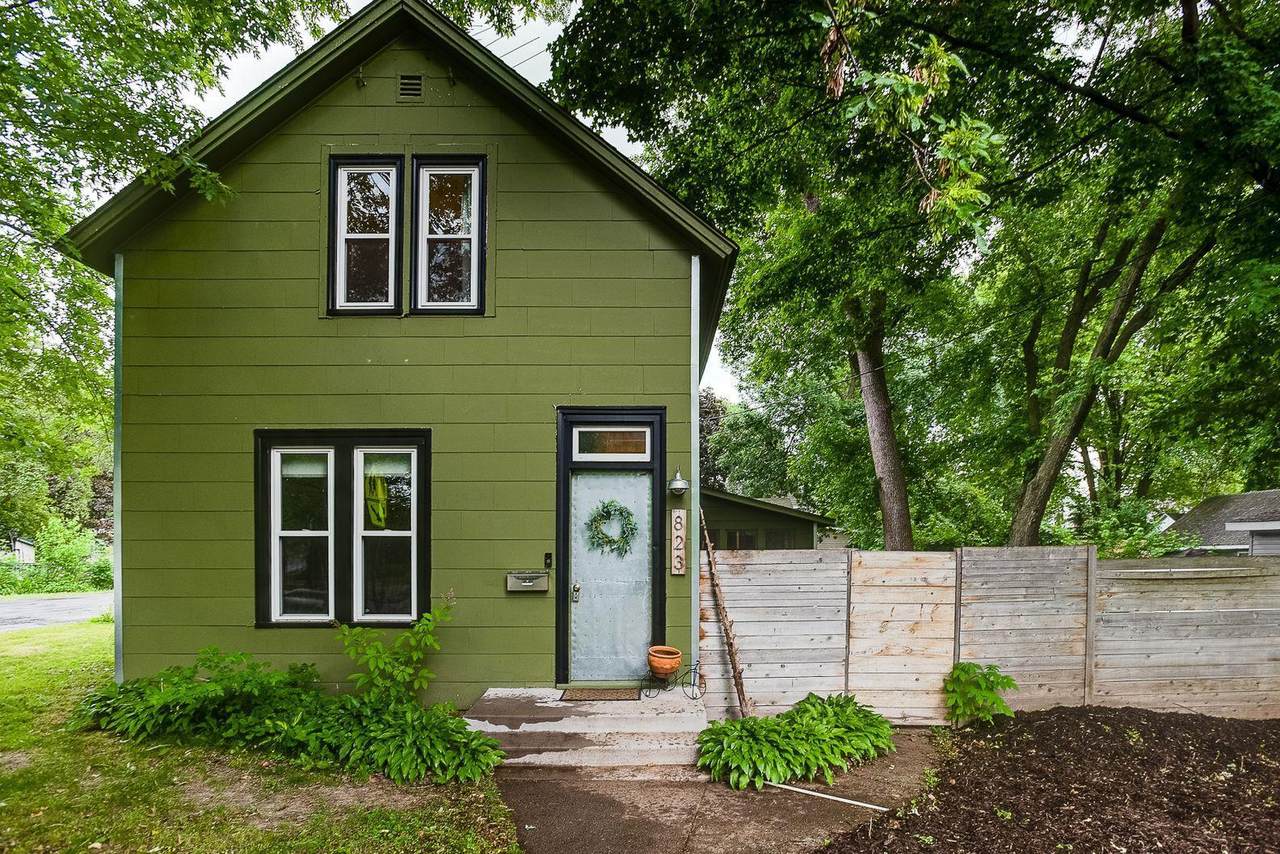 823 Owens Street - Photo 1