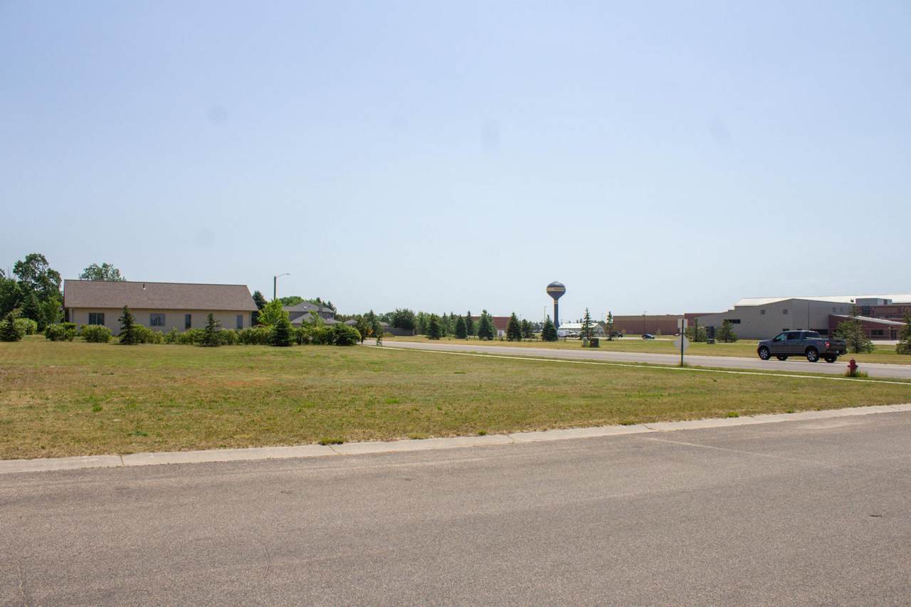 829 8th Avenue - Photo 1