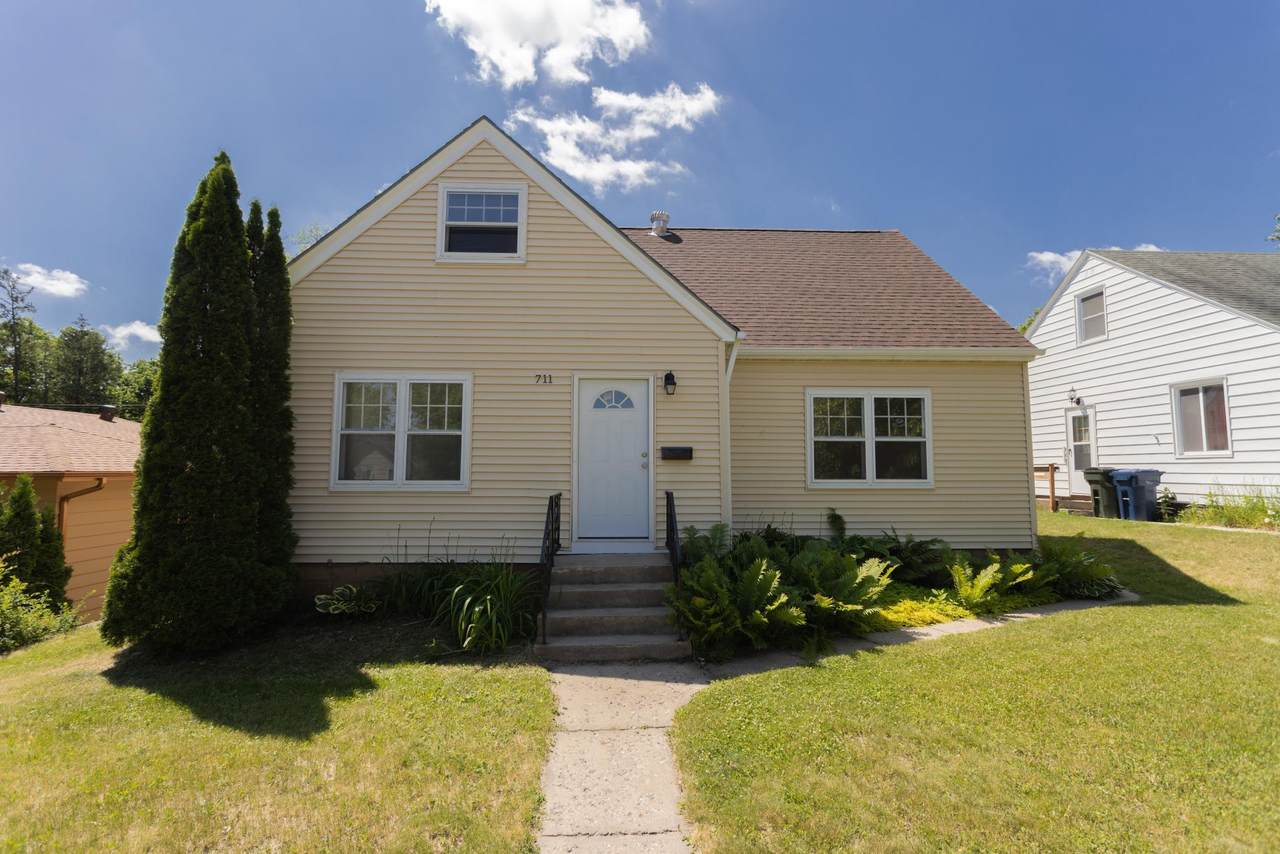 711 Laurel Street - Photo 1