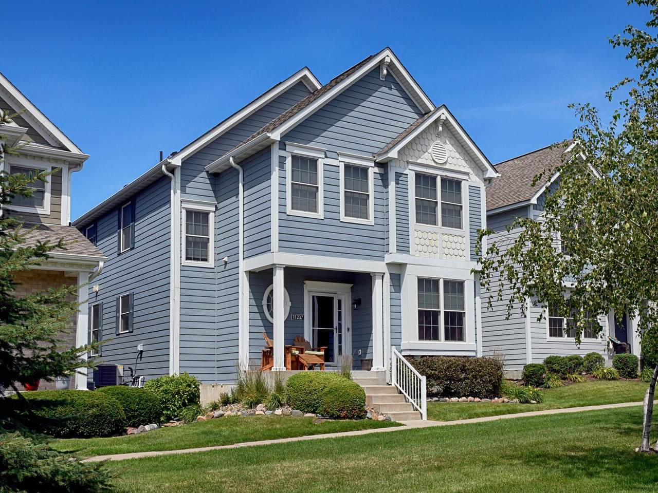 11237 Beechwood Lane - Photo 1