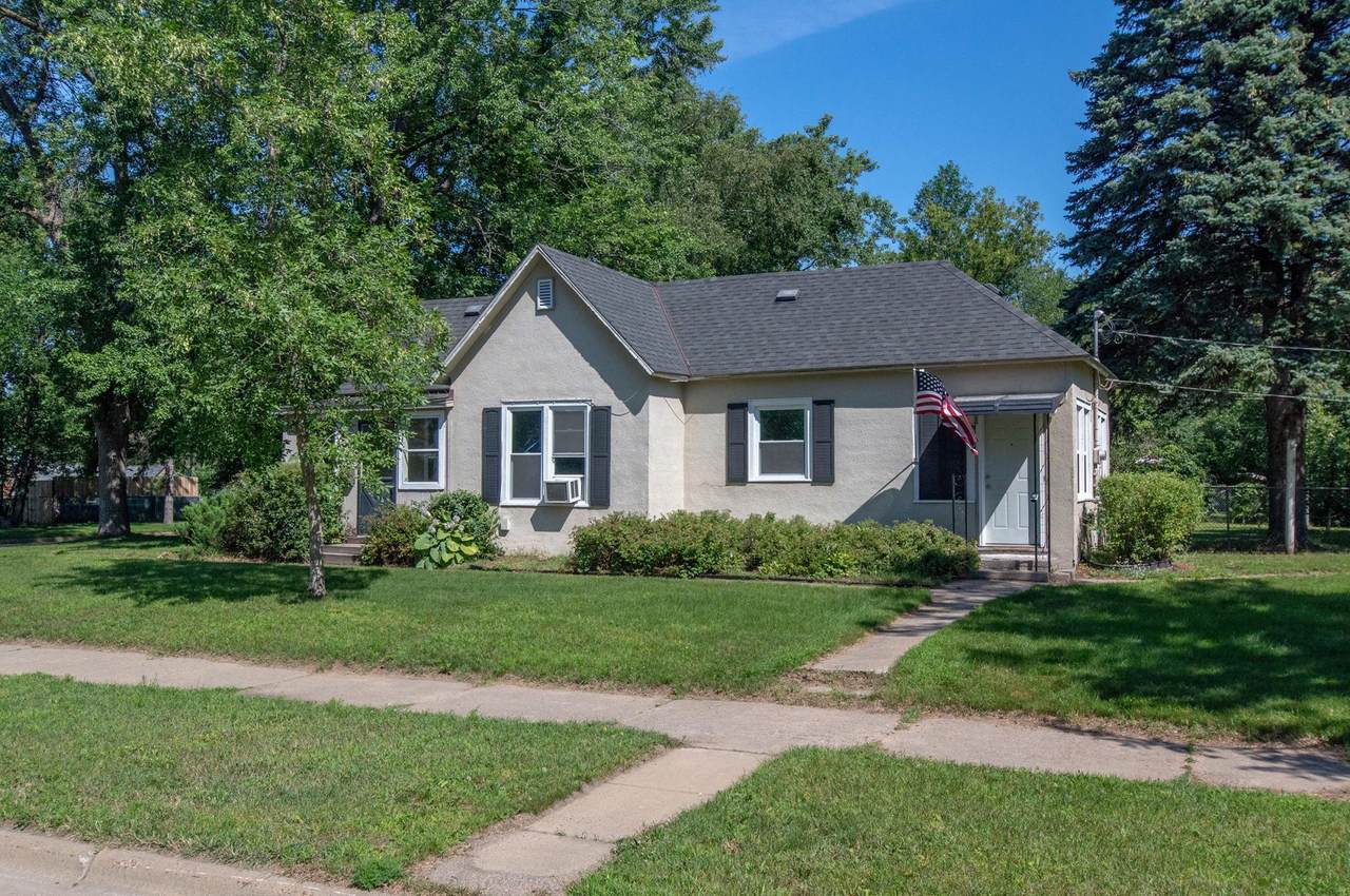 802 6th Avenue - Photo 1