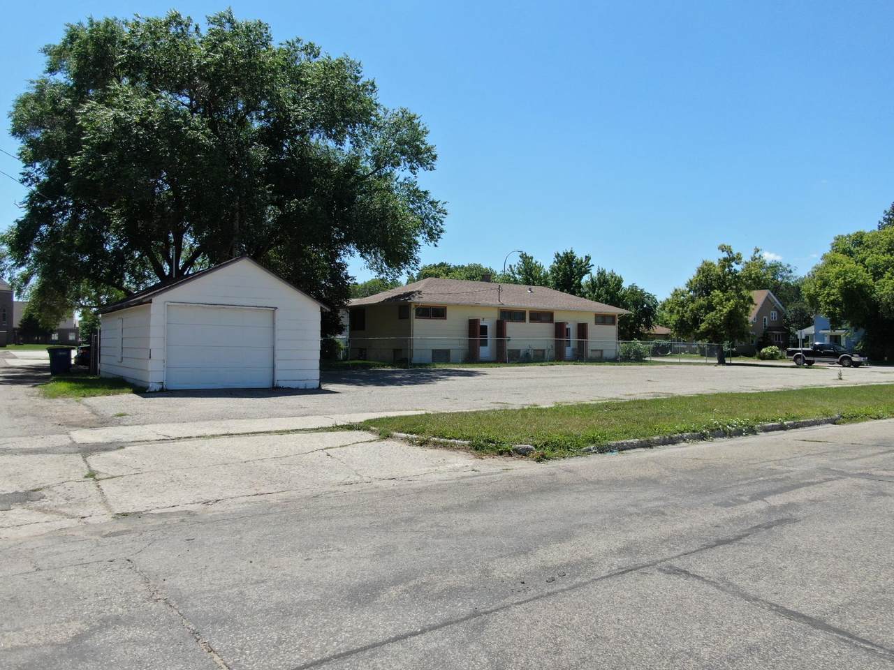 503 2nd Avenue - Photo 1