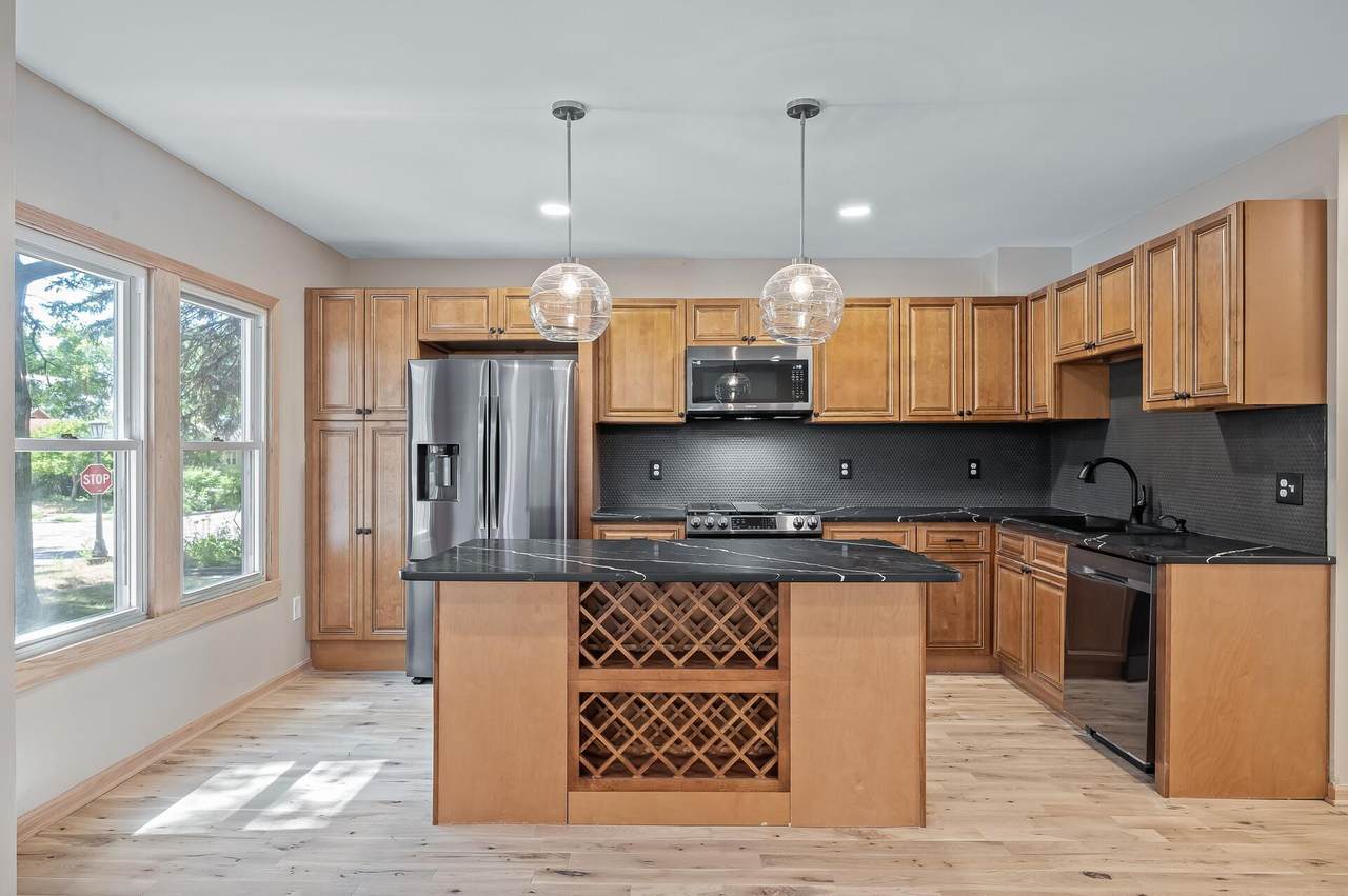 1273 Sargent Avenue - Photo 1