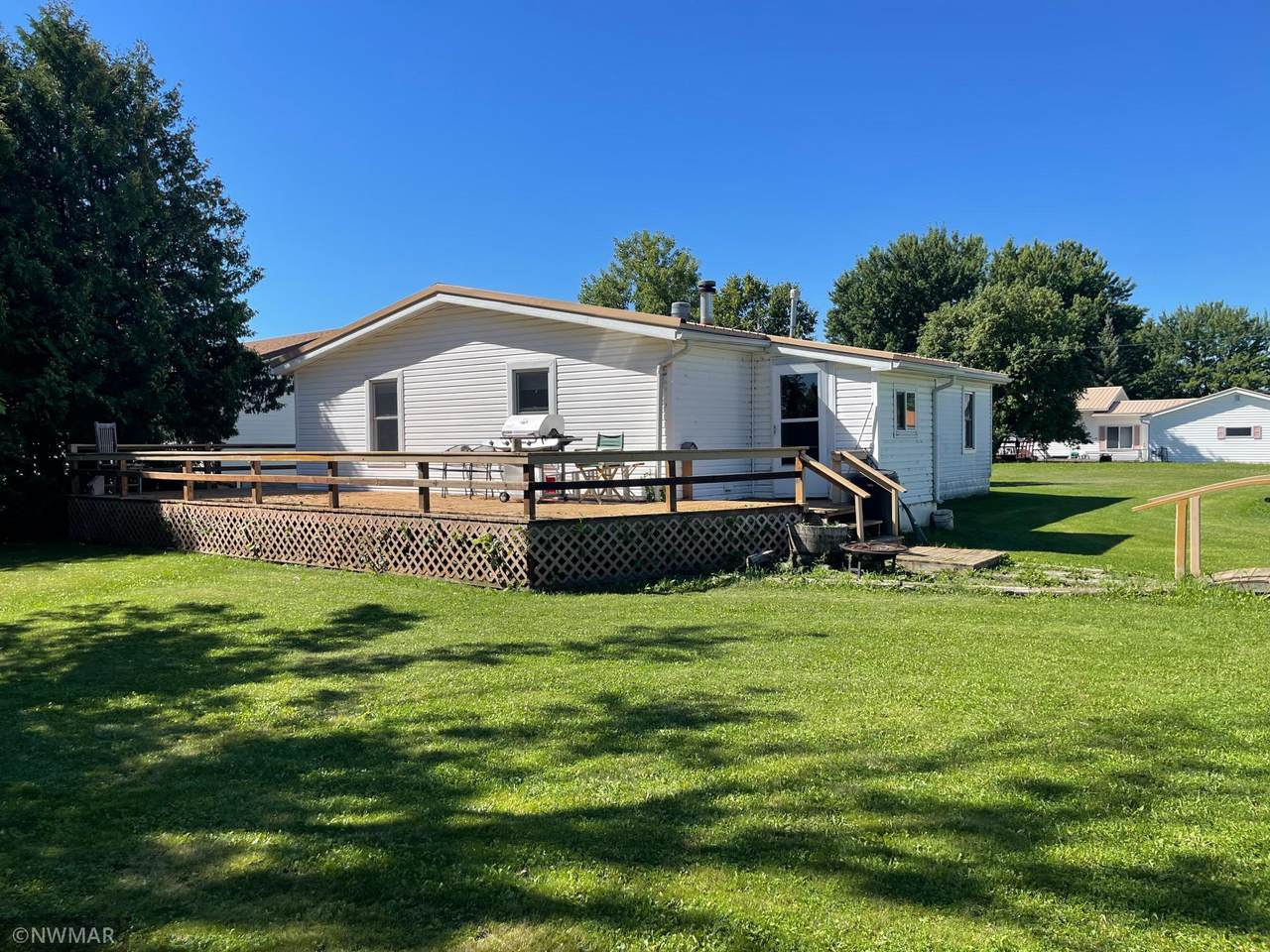 305 5th Avenue - Photo 1
