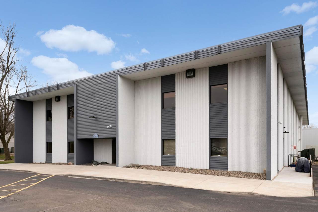 2855 Anthony Lane South - Photo 1