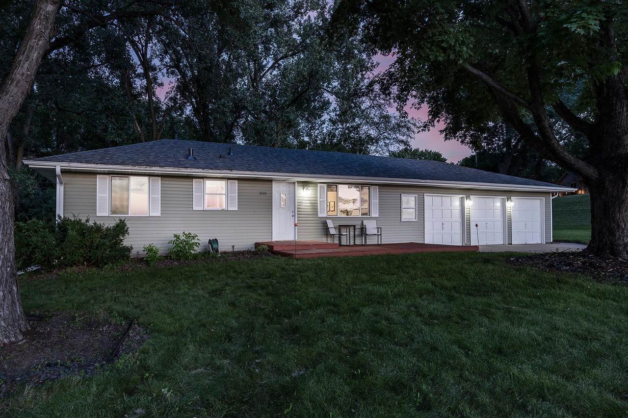1515 Woodhill Road - Photo 1