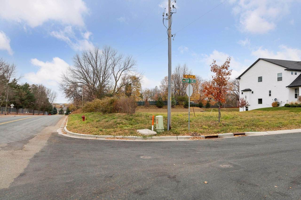 288 Fair Circle - Photo 1