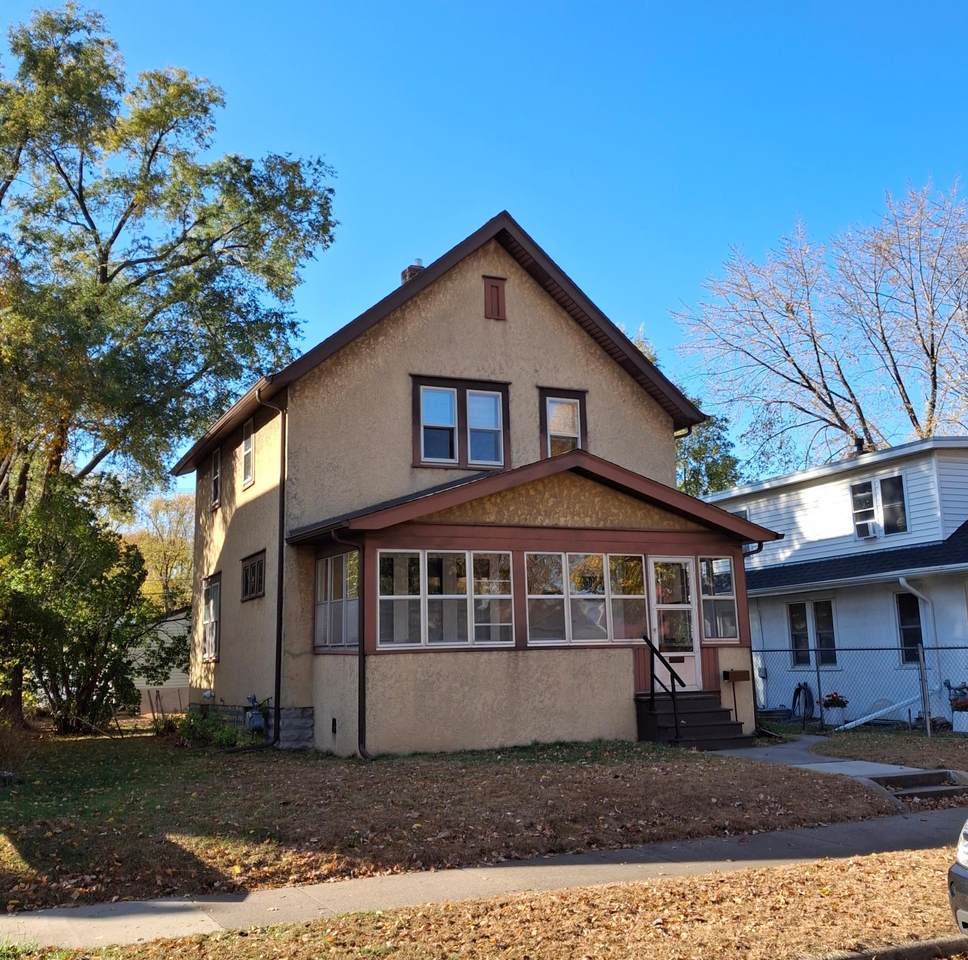 240 9th Avenue - Photo 1