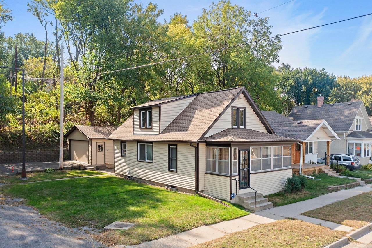 262 Curtice Street - Photo 1