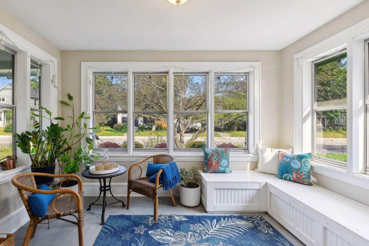 5216 Xerxes Avenue - Photo 1