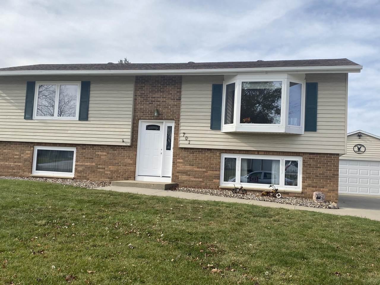 701 3rd Avenue - Photo 1