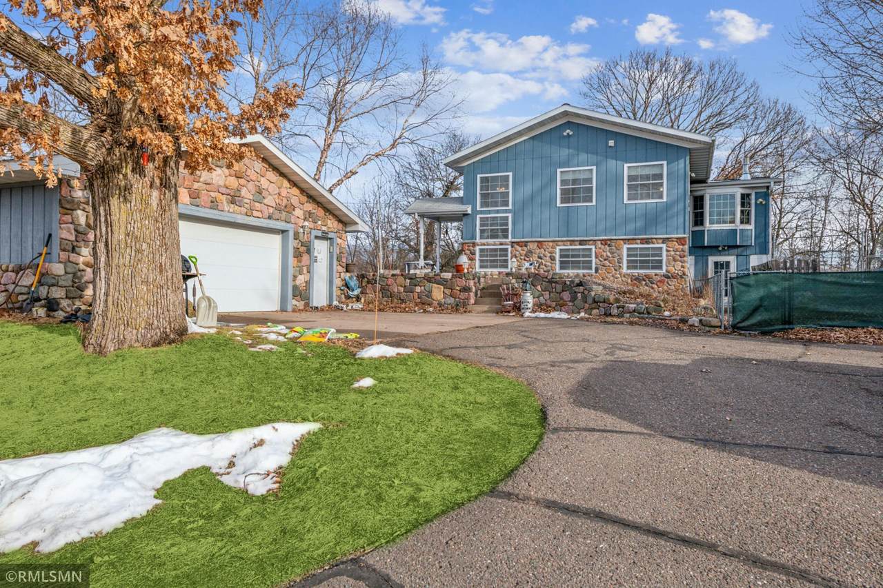 9086 Daniels 70 - Photo 1