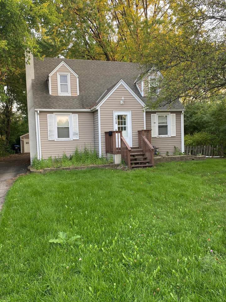 1620 County Road B - Photo 1