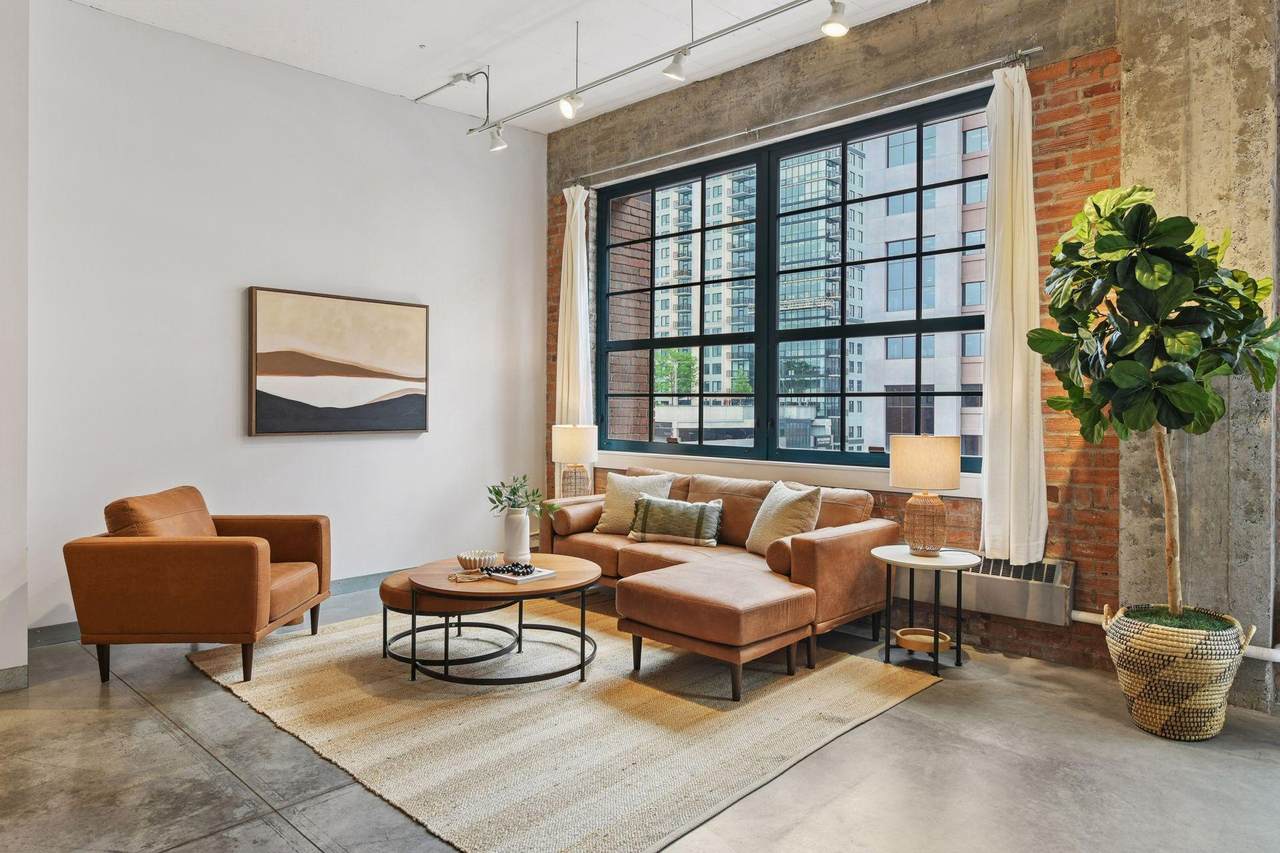 250 Park Avenue - Photo 1