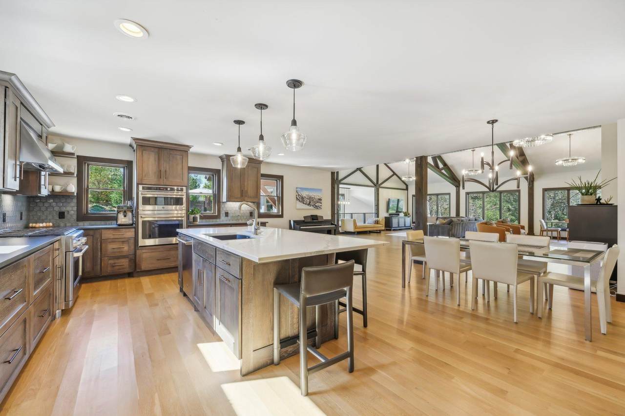 902 Crane Hill Trail - Photo 1