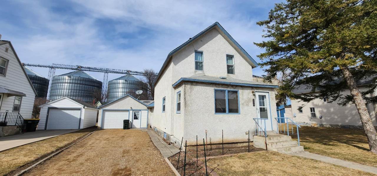 208 2nd Avenue - Photo 1