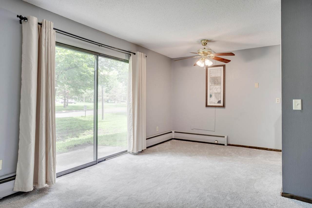 702 Old Settlers Trail - Photo 1