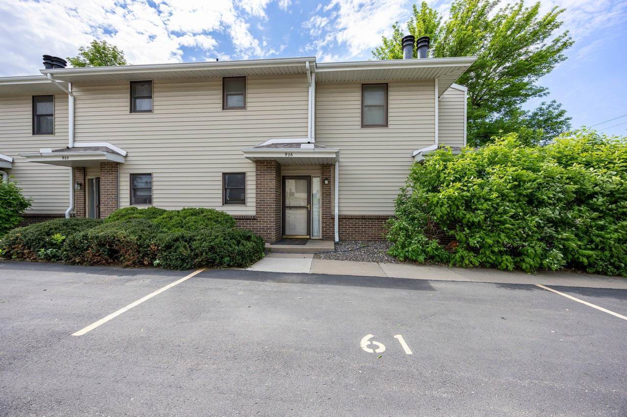 926 Travelers Trail - Photo 1