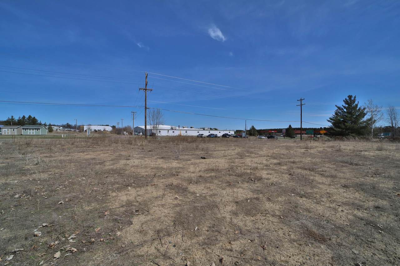 3226 Oak Street - Photo 1